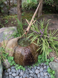 A temple purification fountain