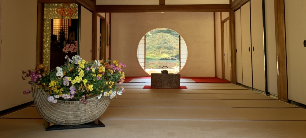 Meigetsuin Temple in the rain